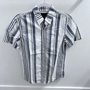 American Eagle Men’s Short Sleeve Button-Up - White & Blue Striped
